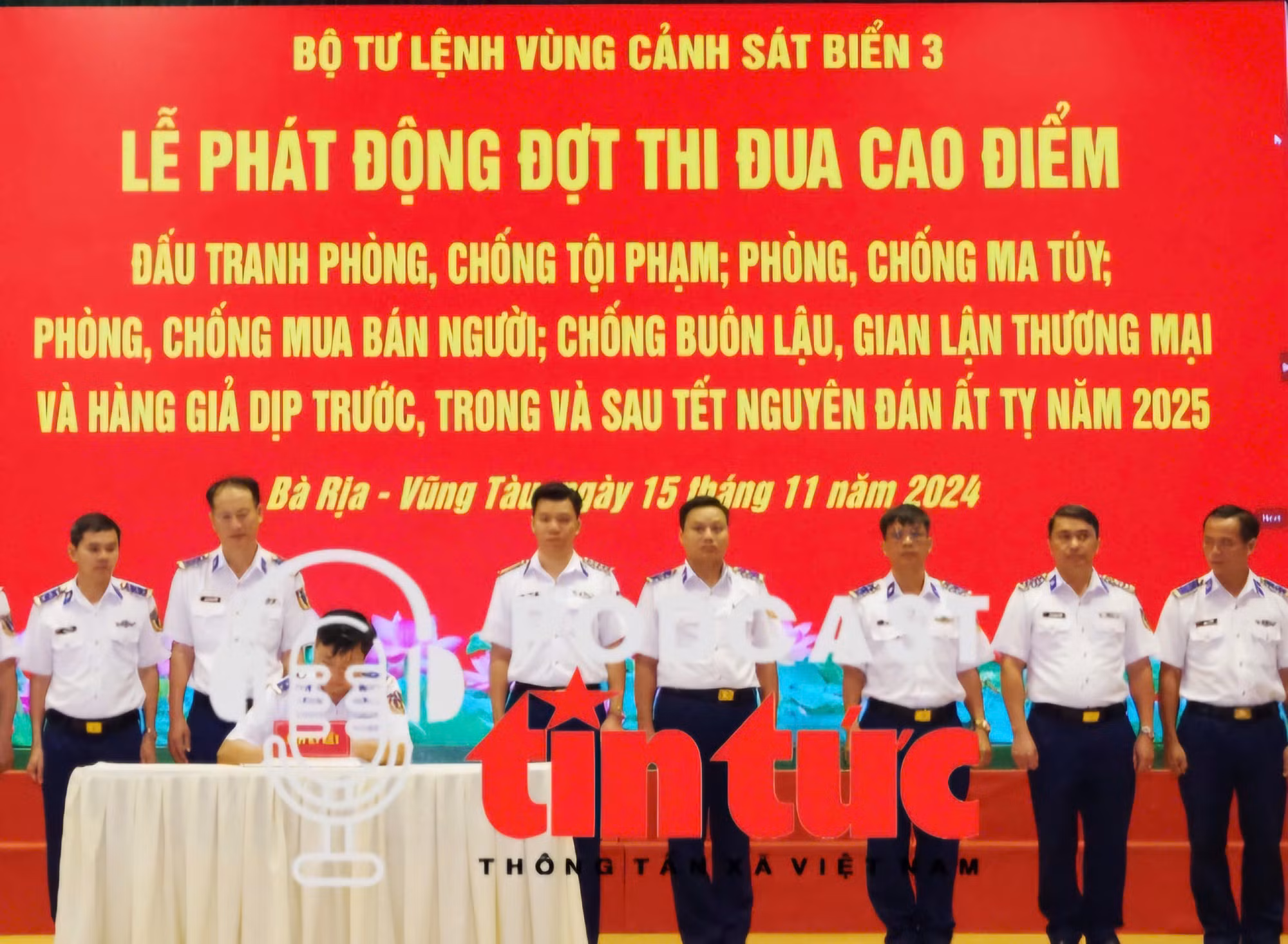 Bộ Tư lệnh Vùng Cảnh sát biển 3 tổ chức phát động đợt thi đua cao điểm dịp Tết Nguyên đán Ất Tỵ 2025.