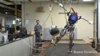 Robot giống người nhất của quân đội Mỹ trổ tài