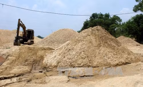 Thất thoát tiền tỷ từ việc bán trộm cát dự án tại Quảng Ngãi