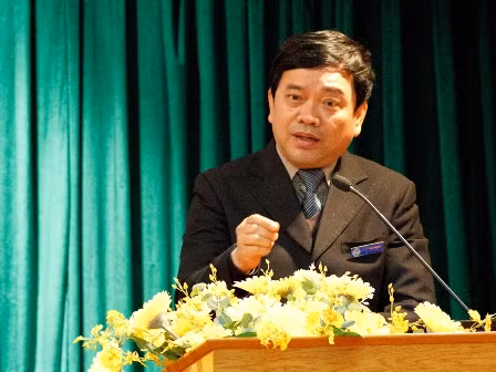 Hiệu trưởng ĐH Kinh tế Quốc dân trực tiếp tư vấn đăng ký hồ sơ xét tuyển