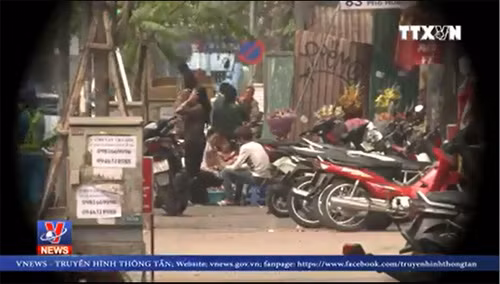 Lơi lỏng kiểm tra, vỉa hè bị tái lấn chiếm