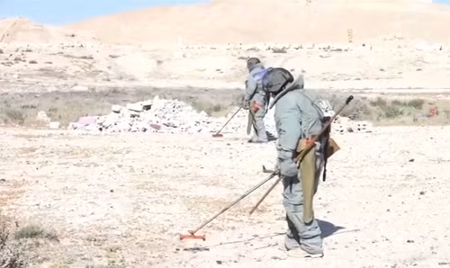 Xem công binh Nga gỡ mìn ở Palmyra
