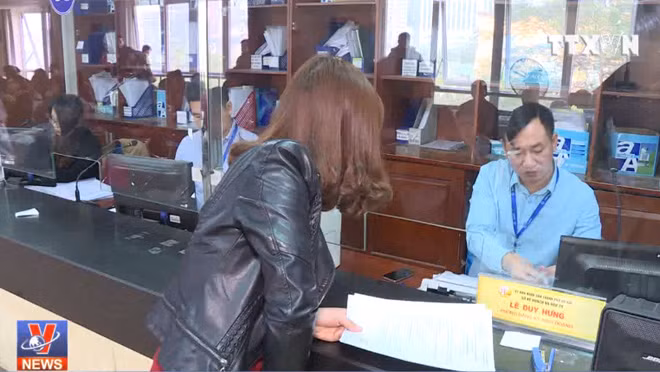 Giảm 1,7% biên chế công chức và 2,5% biên chế sự nghiệp trong năm 2018
