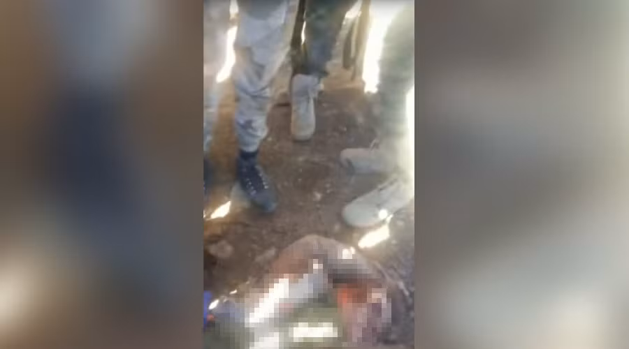 Video phi công Nga bị phiến quân Syria bao vây