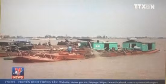 Cát tặc tung hoành khu vực cửa biển Ba Lạt