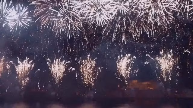 Lễ hội pháo hoa rực sáng bầu trời Kaliningrad