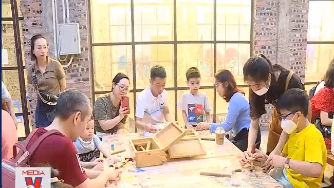 Trải nghiệm DIY trong dịp nghỉ lễ của các bạn trẻ