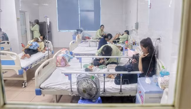 Gia tăng bệnh nhân hô hấp nhập viện sau Tết