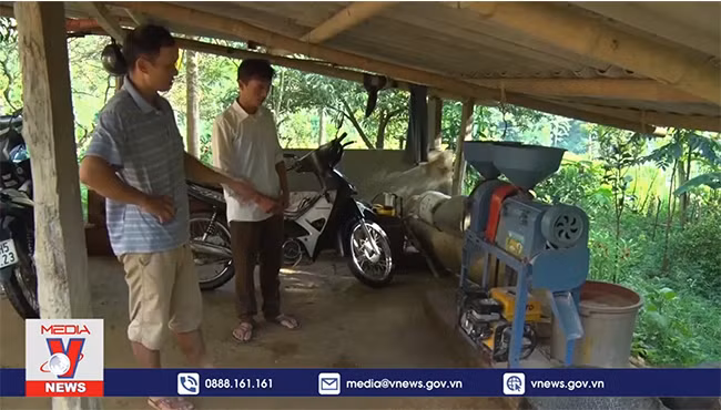 Sống bên nhà máy thủy điện với ước mơ có điện
