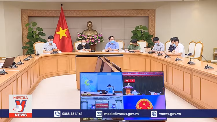Phó Thủ tướng Vũ Đức Đam: TP Hồ Chí Minh phải siết chặt quản lý, không để lây nhiễm chéo