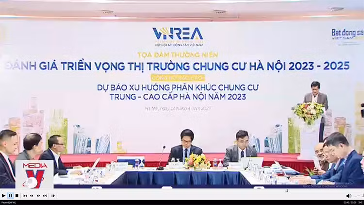Doanh nghiệp xây dựng và bất động sản thay đổi để vượt khó