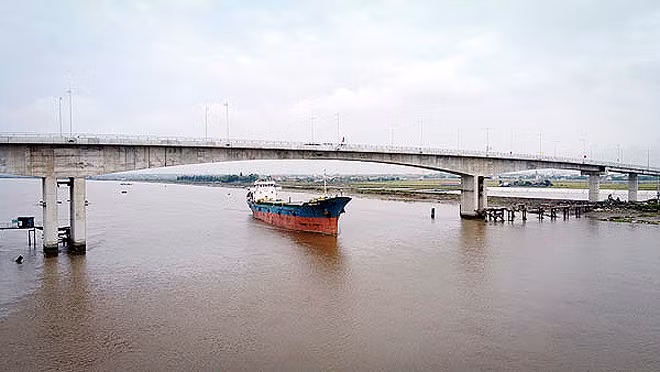 Người dân hai bên bờ Ninh Cơ háo hức chờ ngày thông xe cầu Thịnh Long