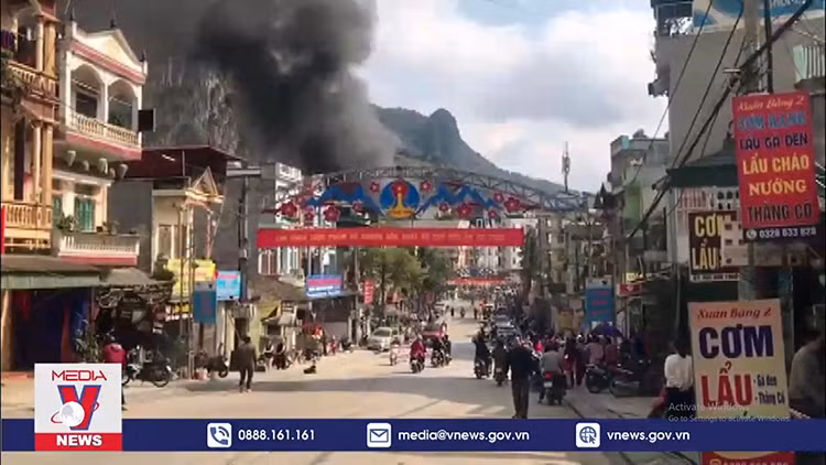 Đốt lửa hun thịt, một nhà hàng bị thiêu rụi