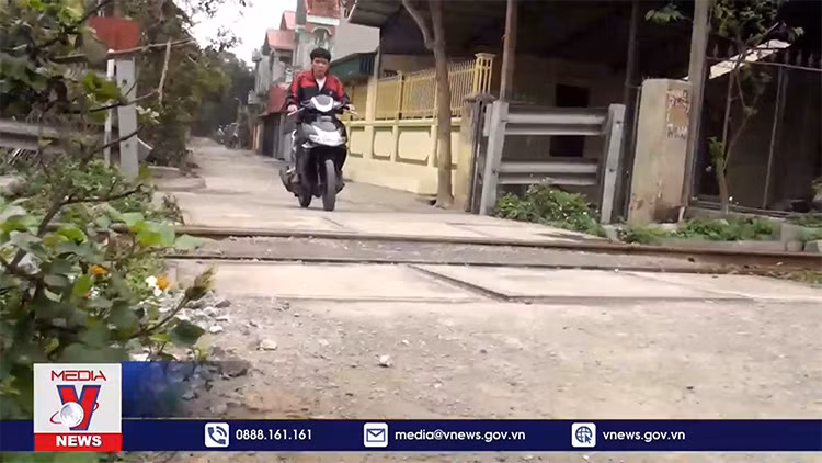 Đề xuất cấp kinh phí nâng cấp lối đi tự mở thành đường ngang