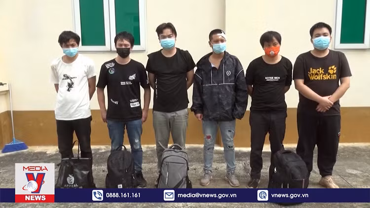 Lạng Sơn bắt nhóm đối tượng đón người nhập cảnh trái phép