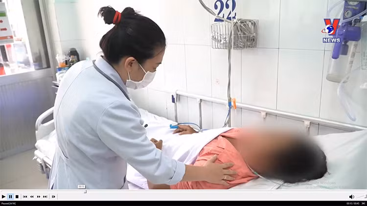 Truyền 10 lọ huyết thanh, cứu sống bệnh nhân bị rắn hổ chúa cắn