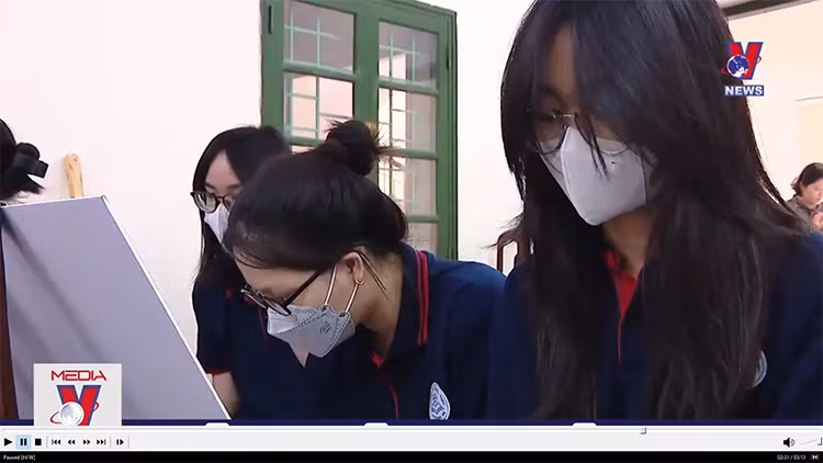 Chuyển môn lớp 10 không dễ
