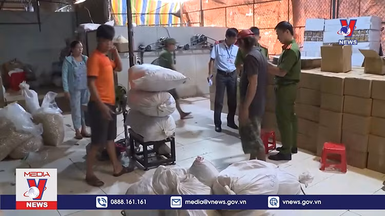 Bình Phước tạm giữ 13 tấn hàng không rõ nguồn gốc