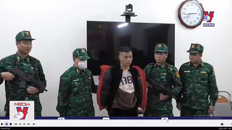 Lào Cai bắt 3 đối tượng vận chuyển 22 bánh heroin