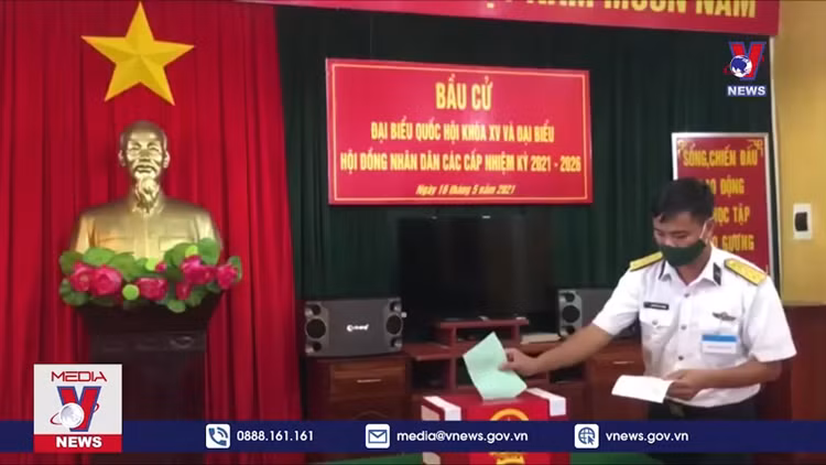 Bầu cử sớm nơi huyện đảo Trường Sa