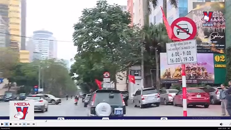 Đồng thuận bỏ biển cấm taxi nội đô