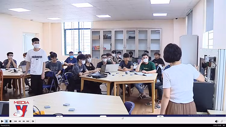 Rộng mở ‘cánh cửa’ cho các học sinh trượt lớp 10 công lập
