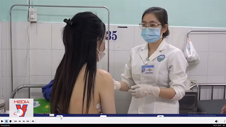 Nhập viện sau tiêm filler nâng ngực ‘lưu động’