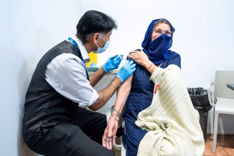 Siêu thị ở Anh cung cấp vaccine COVID-19