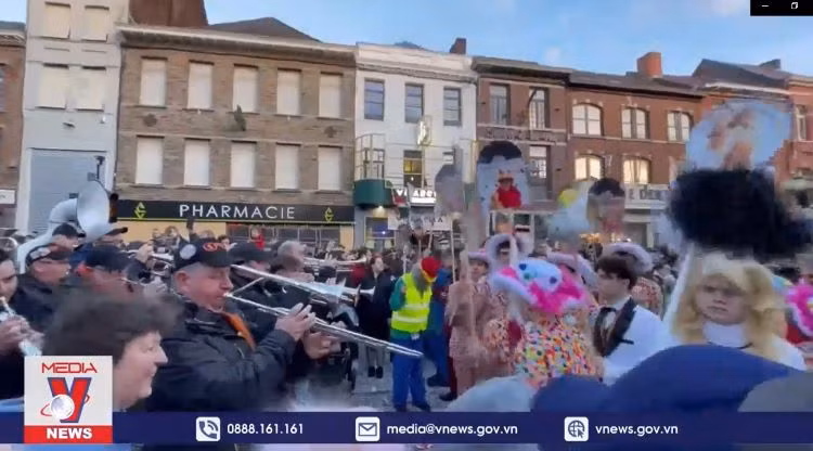 Lễ hội carnaval Binche trở lại sau 2 năm dịch bệnh