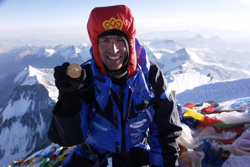 Kỷ lục 17 lần chinh phục đỉnh Everest