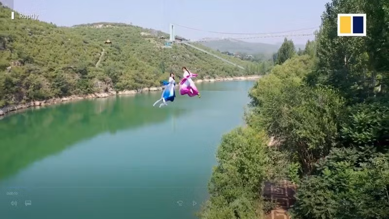 Du lịch kungfu trải nghiệm ‘bay như chim’ thu hút du khách tại Trung Quốc
