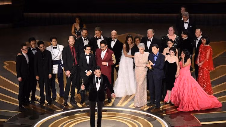 Lễ trao giải Oscar 2023 bùng nổ giải thưởng 