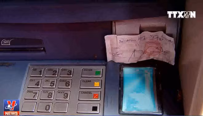 Ngân hàng không thể 'vô can' khi xảy ra mất tiền trong thẻ ATM