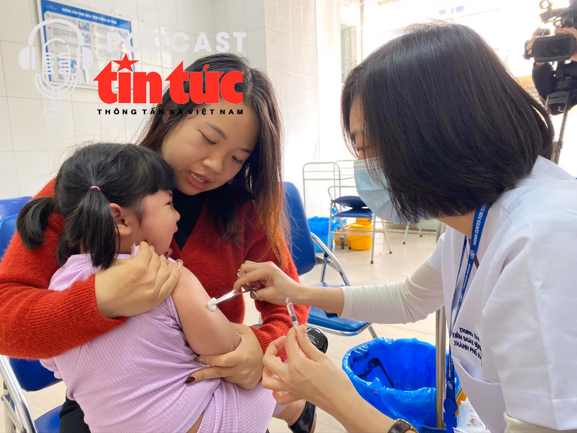 Trời nồm ẩm, dễ phát sinh dịch bệnh nếu không tiêm chủng đầy đủ