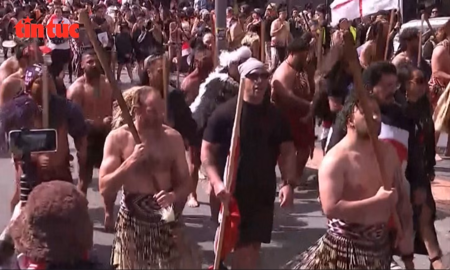 Hàng nghìn người biểu tình phản đối dự luật liên quan người Maori tại New Zealand