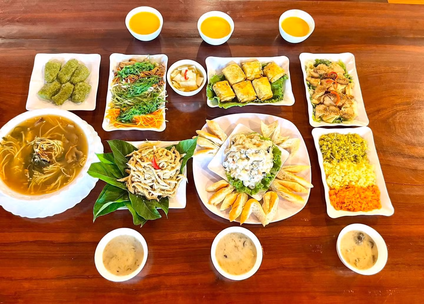 Cỗ chay trở thành xu hướng dịp cúng rằm tháng 7 năm nay