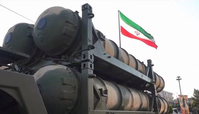 Iran phô trương sức mạnh quân sự nhằm gửi tín hiệu cảnh báo tới Israel