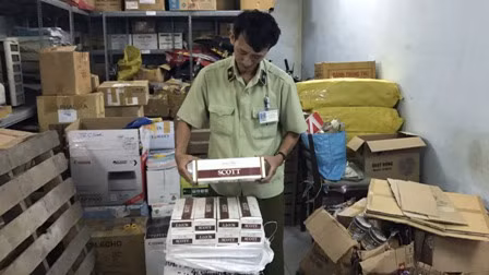 “Thời gian vàng” để đối tượng buôn lậu vận chuyển lượng lớn thuốc lá ảnh 1