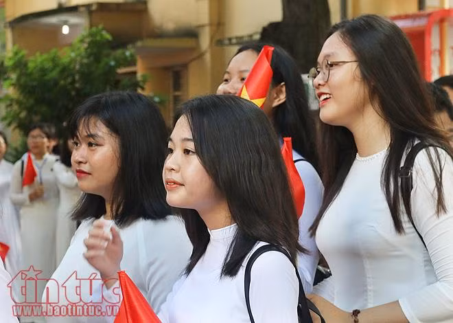 Ngắm nữ sinh Việt Đức rạng ngời trong ngày khai giảng ảnh 8