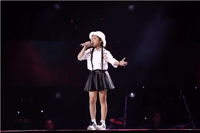 Tập 4 The Voice Kids 2017: 'Siêu mẫu' Ngọc Giàu chọn về team Tràm- Tiên ảnh 3