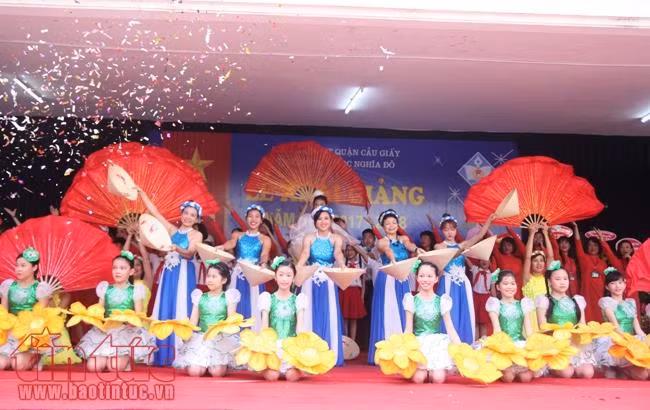Lễ khai giảng diễn ra gọn, ý nghĩa cho một năm học mới ảnh 9
