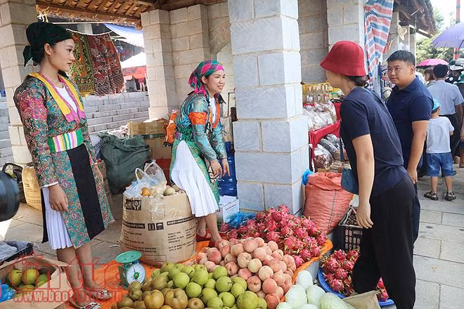 Độc đáo chợ phiên Đồng Văn - Hà Giang ảnh 2