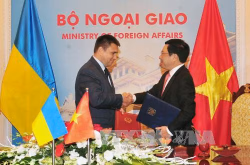 Kết quả chuyến thăm chính thức Việt Nam của Bộ trưởng Ngoại giao Ukraine ảnh 1