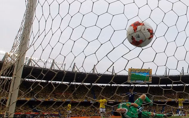 Colombia chặn đứng chuỗi 9 trận thắng của Brazil ảnh 1