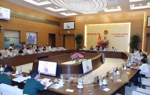 Ủy ban thường vụ Quốc hội cho ý kiến về dự án Luật Quốc phòng (sửa đổi) ảnh 2