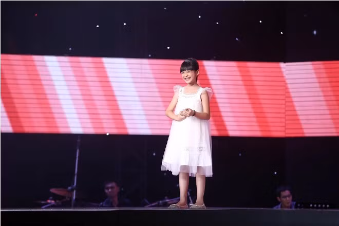 Tập 4 The Voice Kids 2017: Cát Tường đánh trống thuyết phục được Dương Ngọc Ánh lanh lợi hát 'Hello' ảnh 3