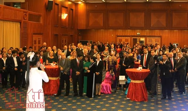 Kỷ niệm Quốc khánh Việt Nam tại Praha – trang trọng và ấm áp ảnh 3