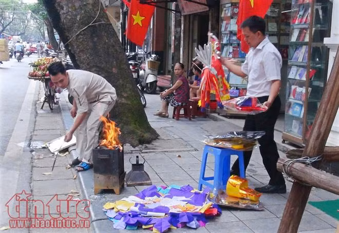 Nguy cơ hỏa hoạn do đốt vàng mã rằm tháng 7 ảnh 7