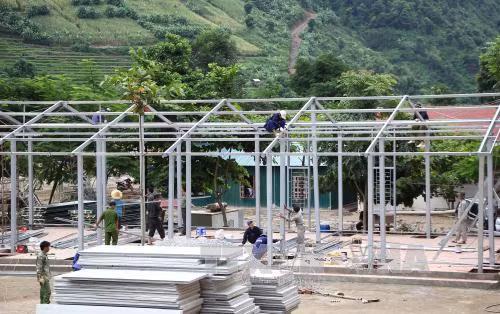 Thày trò vùng lũ Mường La sẵn sàng bước vào năm học mới ảnh 1
