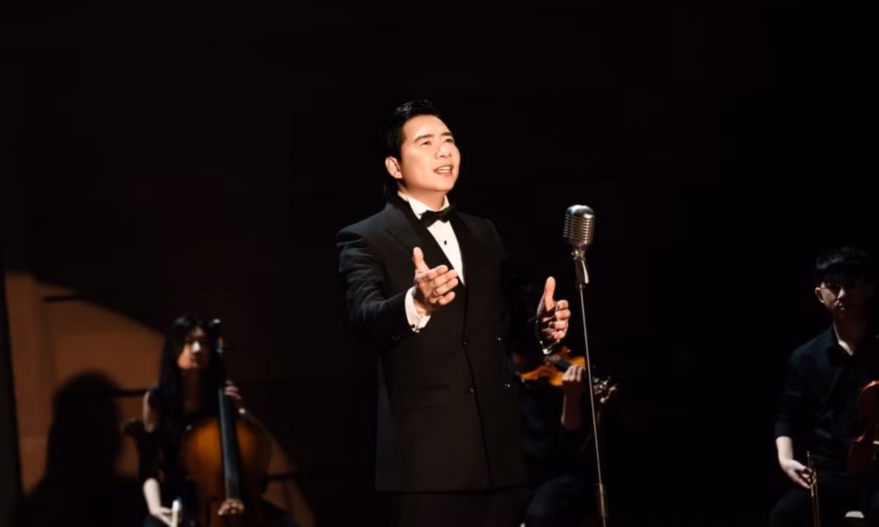 Quang Thọ trở lại liveshow kỷ niệm 25 năm ca hát của Phúc Tiệp
